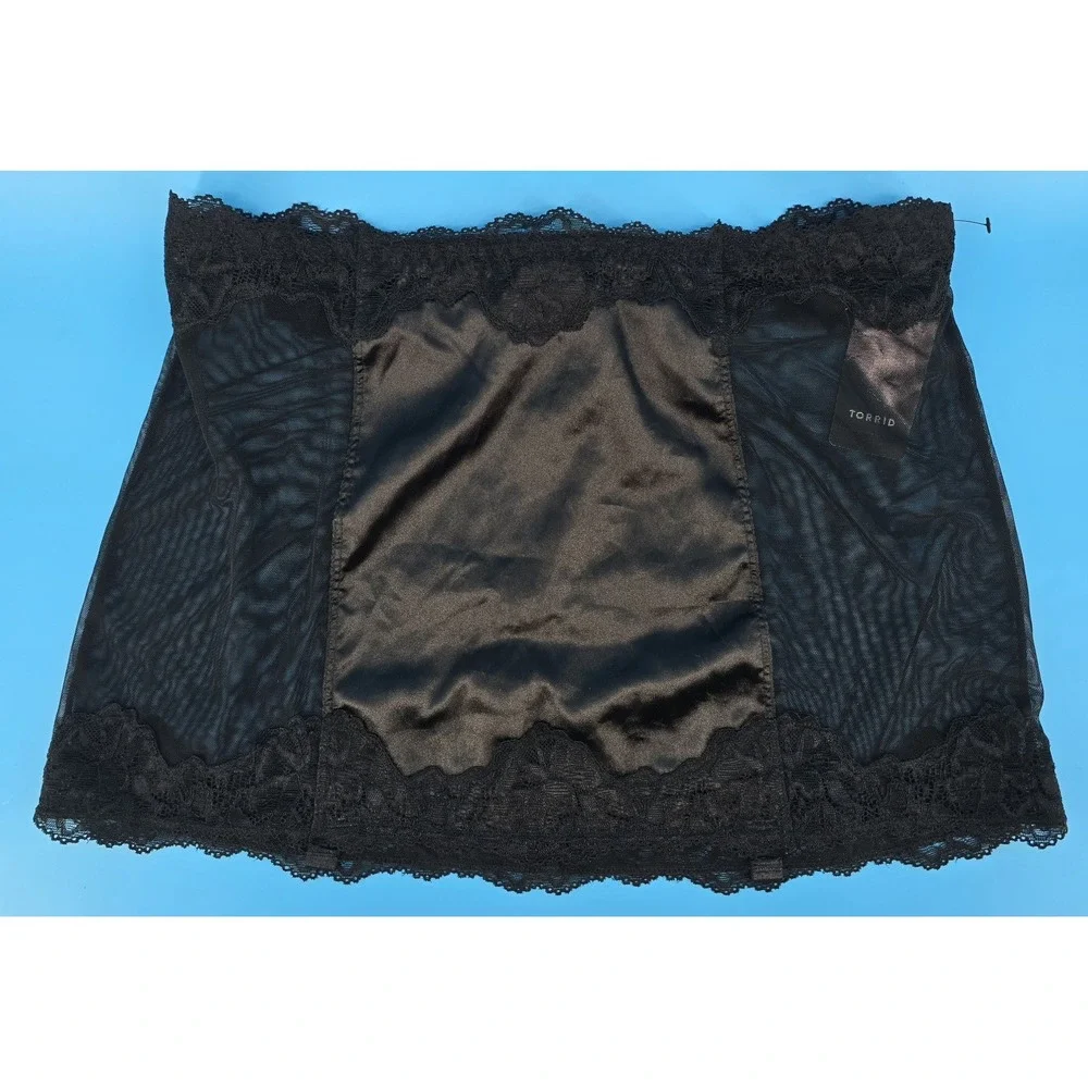 Torrid Black Satin Lace Half Slip Skirt Size 1 (14-16) Mesh 12.5